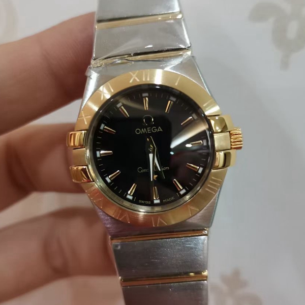 オメガ時計正面デザイン